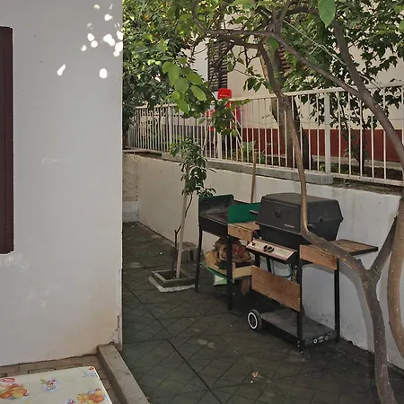 Studio 4734b Apartment *